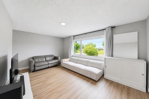 516 Terrace Pk, Red Deer, AB, T4N1V8 | Card Image