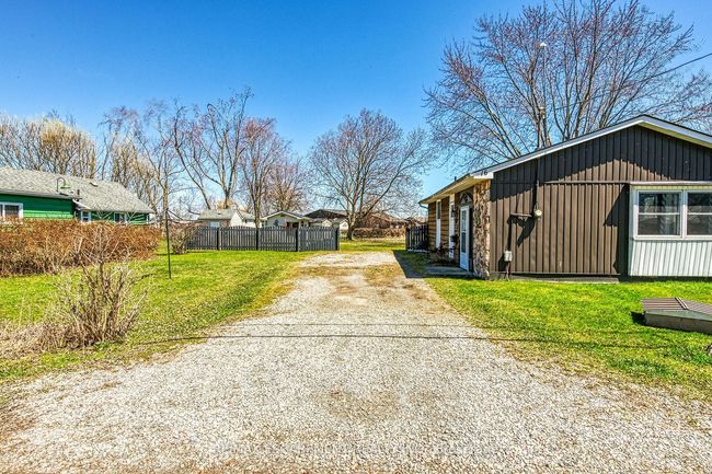 16 Witherspoon Dr, House other with 2 bedrooms, 1 bathrooms and 4 parking in Nanticoke ON | Image 5
