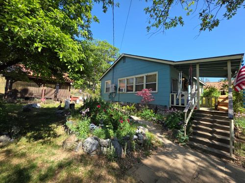 820 Kingsbury Rd, Hayfork, CA, 96041-9028 | Card Image