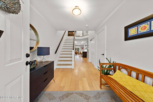 17 Mayfair Ct, Little Silver, NJ, 07739-1238 | Card Image