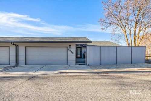 4955 N Bitterbrush Dr, Boise, ID, 83703-3805 | Card Image