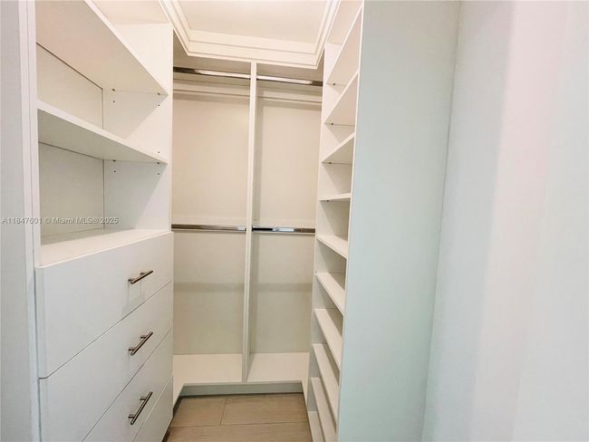 APT-802 - 5085 Nw 7 Th St, Home with 2 bedrooms, 2 bathrooms and null parking in Miami FL | Image 6