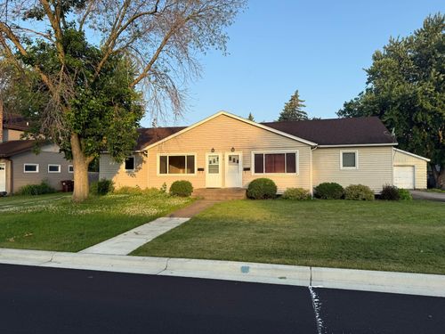 314 and 316 Pershing Ave N, New Prague, MN, 56071 | Card Image