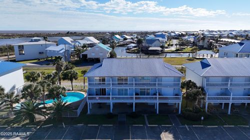 20-411 Admiral Craik Dr, Grand Isle, LA, 70358-9651 | Card Image