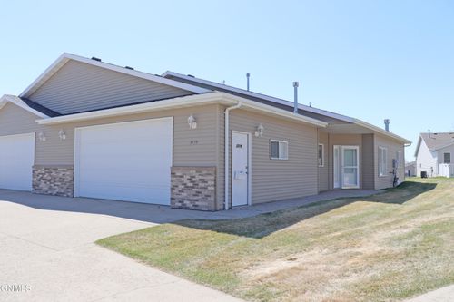 3719 Coleman St, Bismarck, ND, 58503-0333 | Card Image