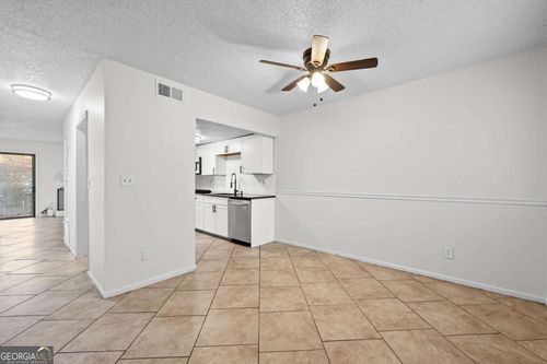 579 Northridge Cros Drive, Atlanta, GA, 30350 | Card Image