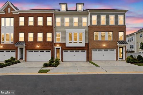 19309 Brookwater Ter, LEESBURG, VA, 20175-4784 | Card Image
