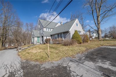 523 E Genesee Street, House other with 6 bedrooms, 3 bathrooms and null parking in Manlius NY | Image 3