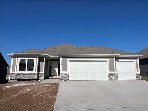 11804 E 231st St, Peculiar, MO, 64078-9628 | Card Image
