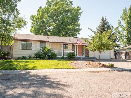 329 Rodney Dr, Rexburg, ID, 83440-1753 | Card Image
