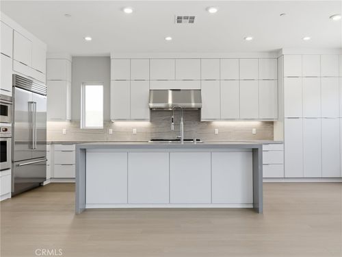 132 Creation, Irvine, CA, 92618 | Card Image