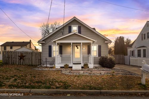 187 Chapman Ave, Hamilton, NJ, 08610-2213 | Card Image