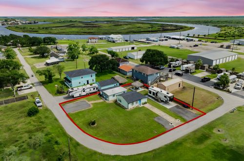 4402 Zelsky Rd, Freeport, TX, 77541-7916 | Card Image