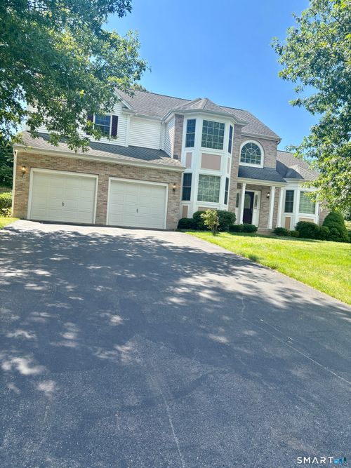 91 Valley View Rd, Manchester, CT, 06040-6917 | Card Image