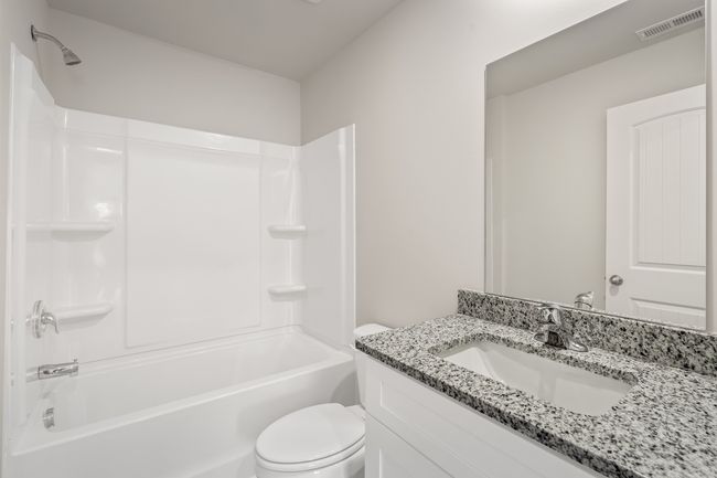 2040 Lala Loop, House other with 4 bedrooms, 3 bathrooms and 2 parking in White Bluff TN | Image 16