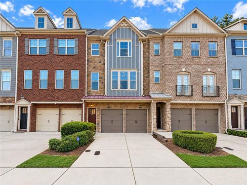 2118 Westhill Dr Se, Smyrna, GA, 30082-5257 | Card Image