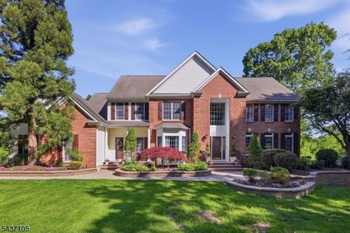 13 Hunters Trl, Chester, NJ, 07930-3128 | Card Image