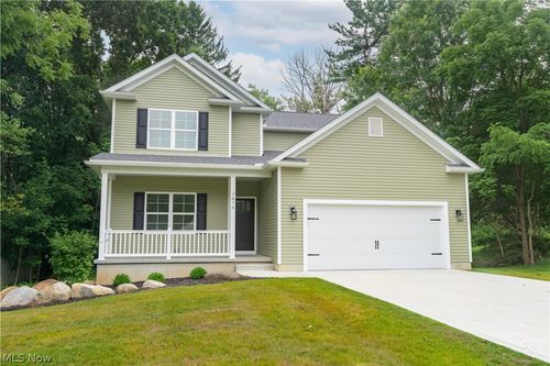 7876 Burkey Rd Nw, North Canton, OH, 44720-5603 | Card Image