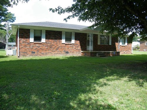 519 Swanee St, Lafayette, TN, 37083-1027 | Card Image