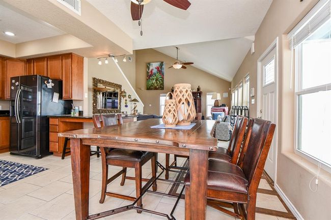 115 Mar Vista Ct, House other with 3 bedrooms, 2 bathrooms and 1 parking in Surfside Beach TX | Image 4