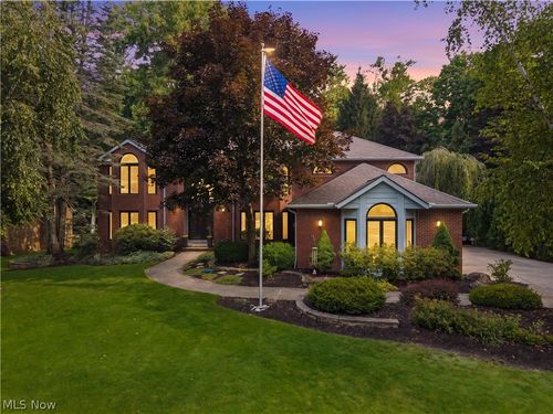 4510 Glen Eagle Dr, Brecksville, OH, 44141-2934 | Card Image