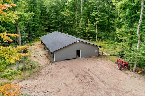 8549 Demerly Rd, Benzonia, MI, 49616-9783 | Card Image