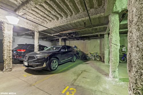 p-13-1215 W Gunnison St, Chicago, IL, 60640-7074 | Card Image