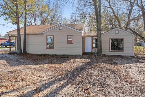 403 Halesboro St, Bogata, TX, 75417-2677 | Card Image