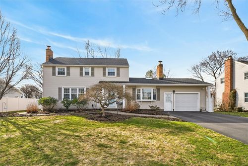 28 Southwick Dr, Webster, NY, 14580-3460 | Card Image
