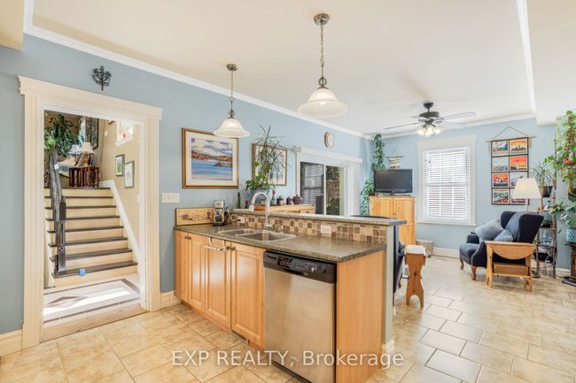 93 High Street E, House other with 4 bedrooms, 3 bathrooms and 4 parking in Champlain ON | Image 9