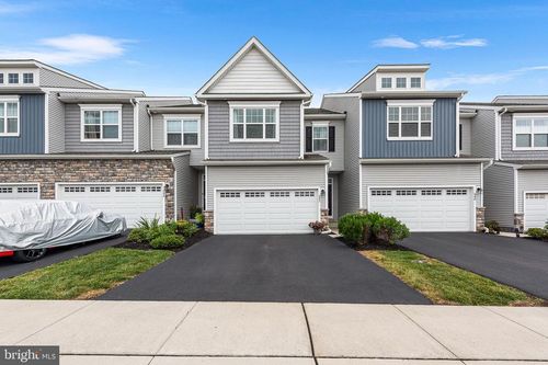 342 Ridgewood Dr, ROYERSFORD, PA, 19468-2891 | Card Image