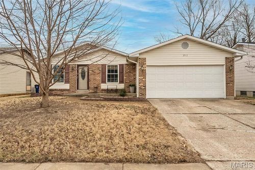 2912 Dividend Park Drive, St Louis, MO, 63031 | Card Image