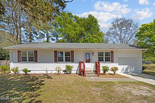 700 Henderson Dr, Jacksonville, NC, 28540-4476 | Card Image