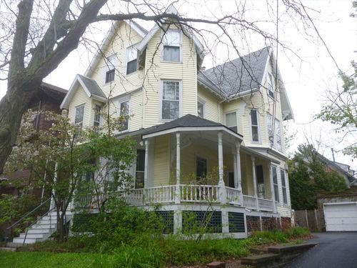 apt-2-16 Lee St, Cambridge, MA, 02139-2243 | Card Image