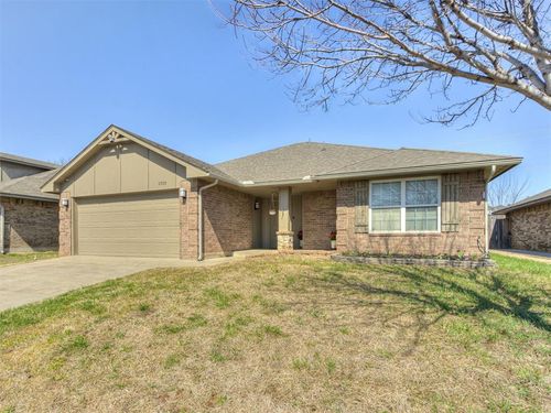 11705 Sw 8th St, Yukon, OK, 73099-6773 | Card Image