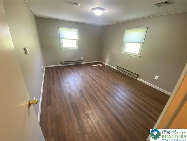 1657 Pen Argyl Rd, House other with 3 bedrooms, 2 bathrooms and null parking in Pen Argyl PA | Image 12