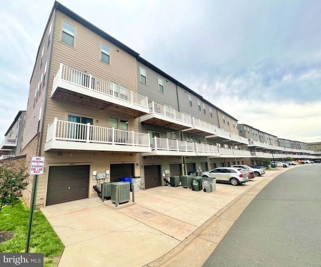 10407 Ratcliffe Trl, Townhouse with 3 bedrooms, 3 bathrooms and null parking in MANASSAS VA | Image 45