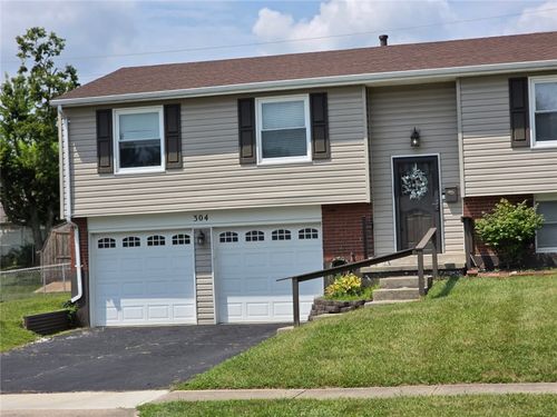 304 Westerly Hills Dr, Englewood, OH, 45322-2341 | Card Image