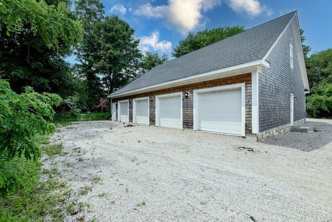 APT-4 - 324 Front St, House other with 2 bedrooms, 2 bathrooms and 2 parking in Marion MA | Image 33