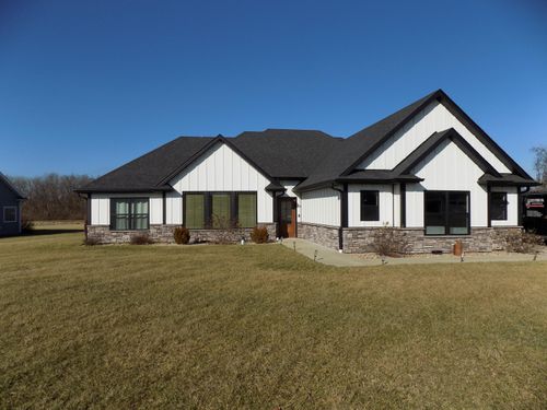 805 Lockport Dr, CENTRALIA, MO, 65240-4149 | Card Image