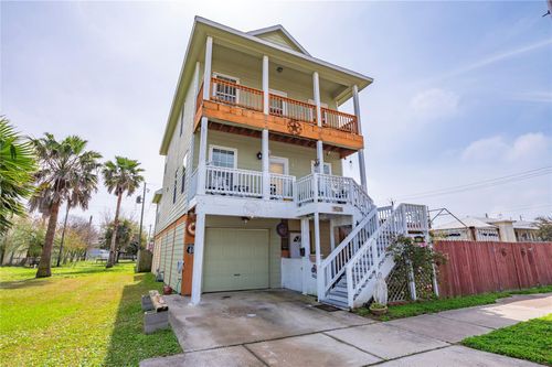 2723 Post Office St, Galveston, TX, 77550-1726 | Card Image