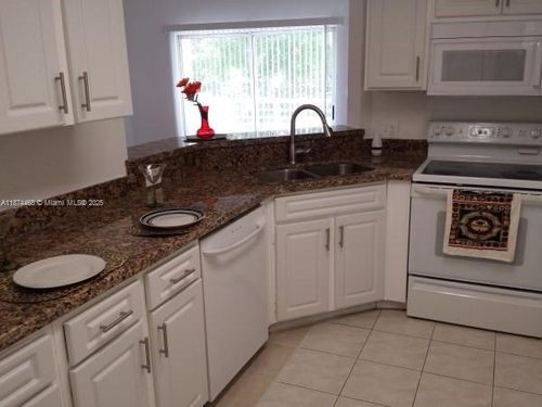 apt-204-3457 Nw 44th St, Lauderdale Lakes, FL, 33309-4265 | Card Image