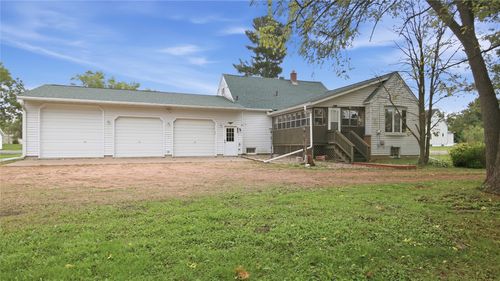 529 W Maple Street, Stanley, WI, 54768 | Card Image