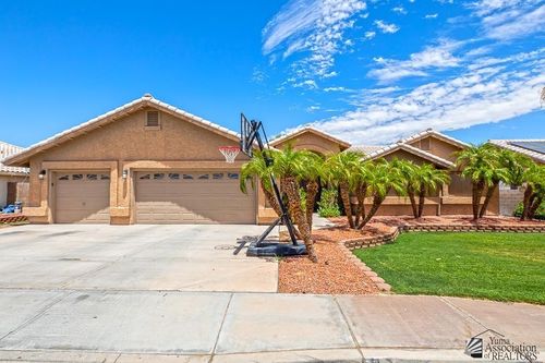 3770 W 20th Pl, Yuma, AZ, 85364-9205 | Card Image