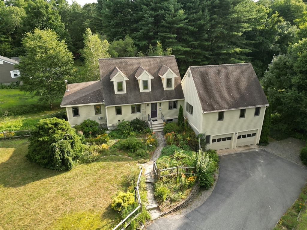 Glen St, Douglas, MA 01516
