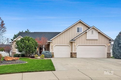 558 N Cardigan Ave, Star, ID, 83669-5620 | Card Image