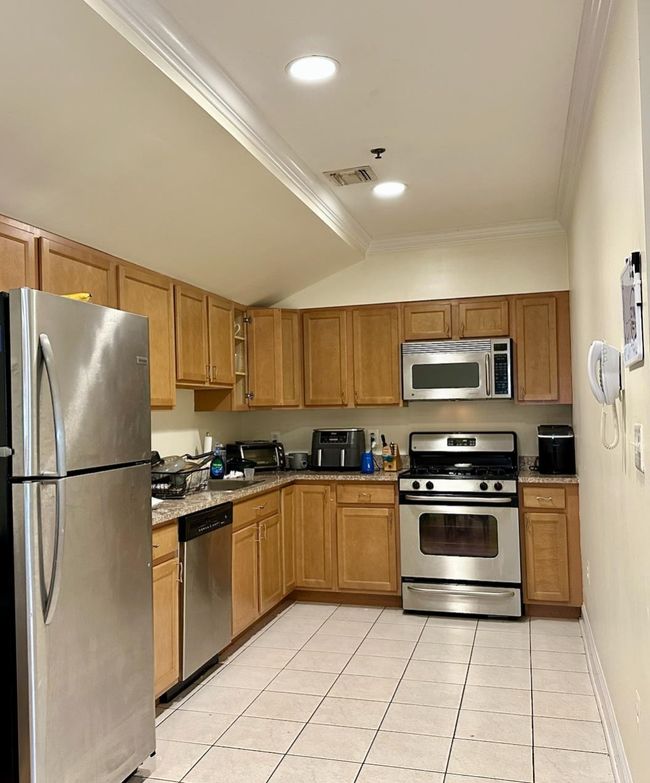 APT-7 - 218 Jackson St, Condo with 3 bedrooms, 2 bathrooms and null parking in Hoboken NJ | Image 5