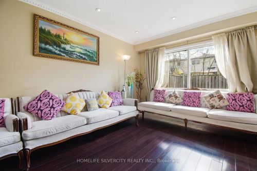 76-7500 Goreway Dr, Mississauga, ON, L4T3C7 | Card Image