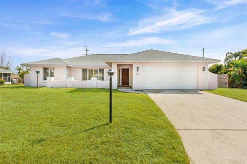 8219 Timber Lake Ln, Sarasota, FL, 34243-3024 | Card Image