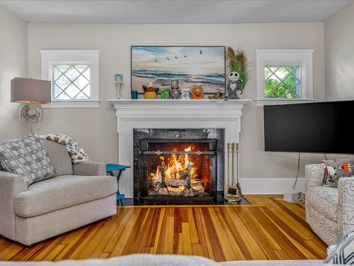 1102 Buttonwoods Ave, Warwick, RI, 02886-8409 | Card Image